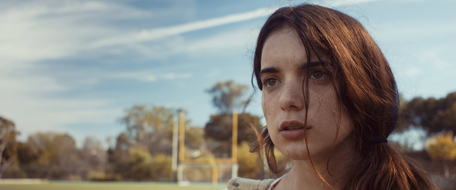 دانلود فیلم First Girl I Loved 2016 (اولین دختری که عاشقش شدم 2016) بدون سانسور با زیرنویس فارسی