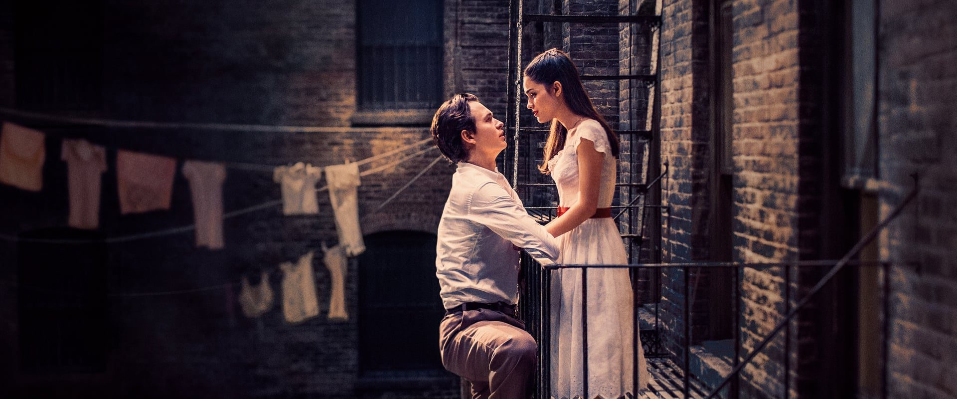 دانلود فیلم West Side Story 2021 (داستان وست ساید 2021) بدون سانسور با زیرنویس فارسی