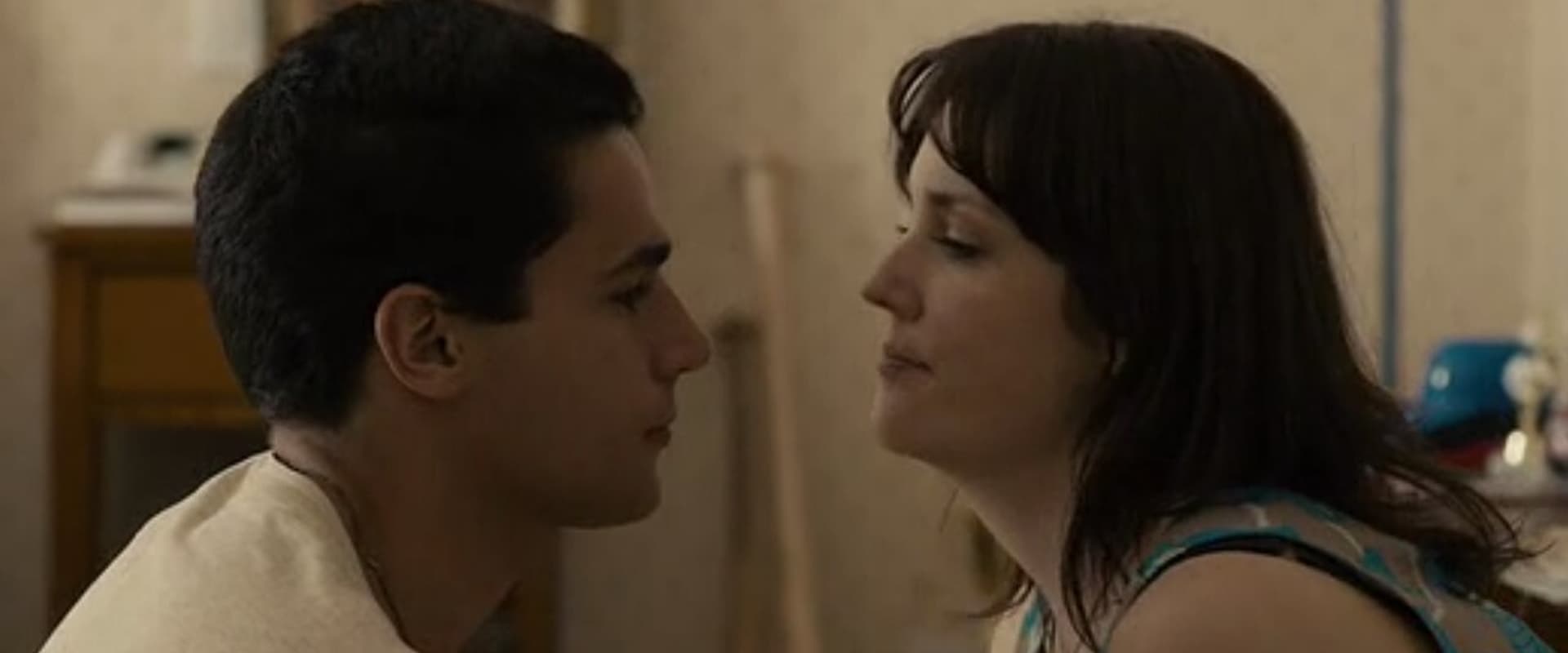 دانلود فیلم Hello I Must Be Going 2012 (سلام من باید بروم 2012) بدون سانسور با زیرنویس فارسی