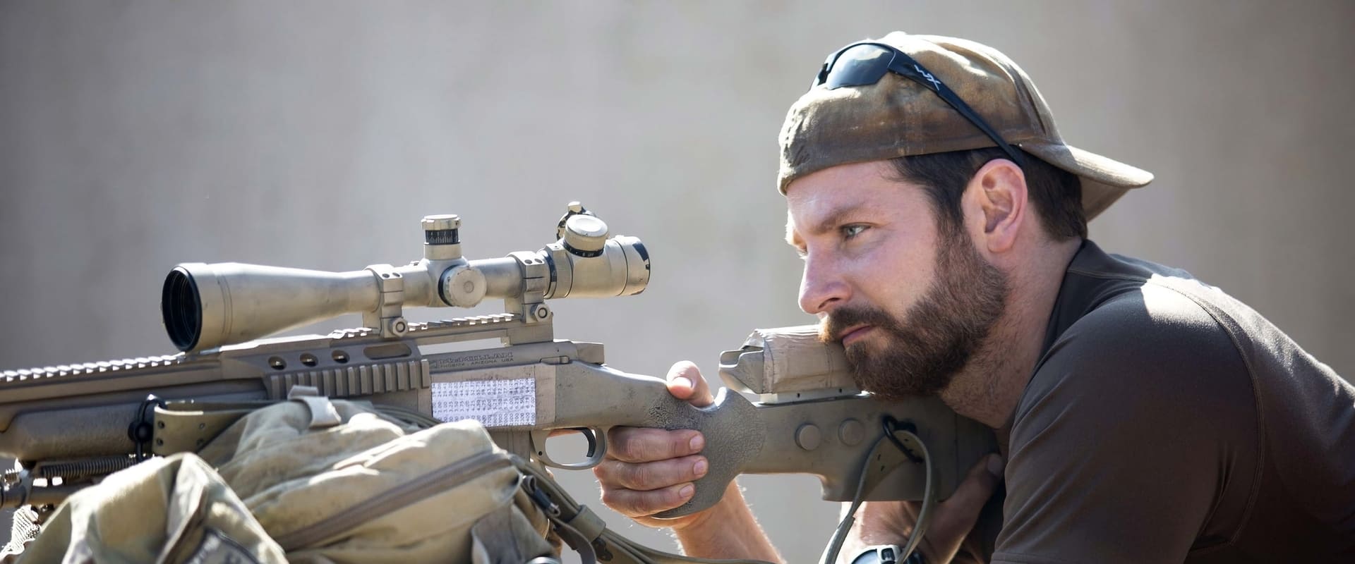 دانلود فیلم American Sniper 2014 (تک تیرانداز آمریکایی 2014) بدون سانسور با زیرنویس فارسی