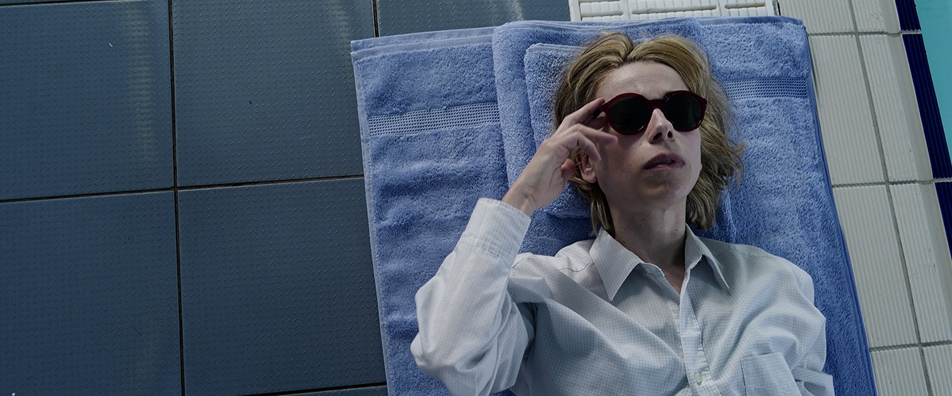 دانلود فیلم Eternal Beauty 2019 (زیبای ابدی 2019) بدون سانسور با زیرنویس فارسی