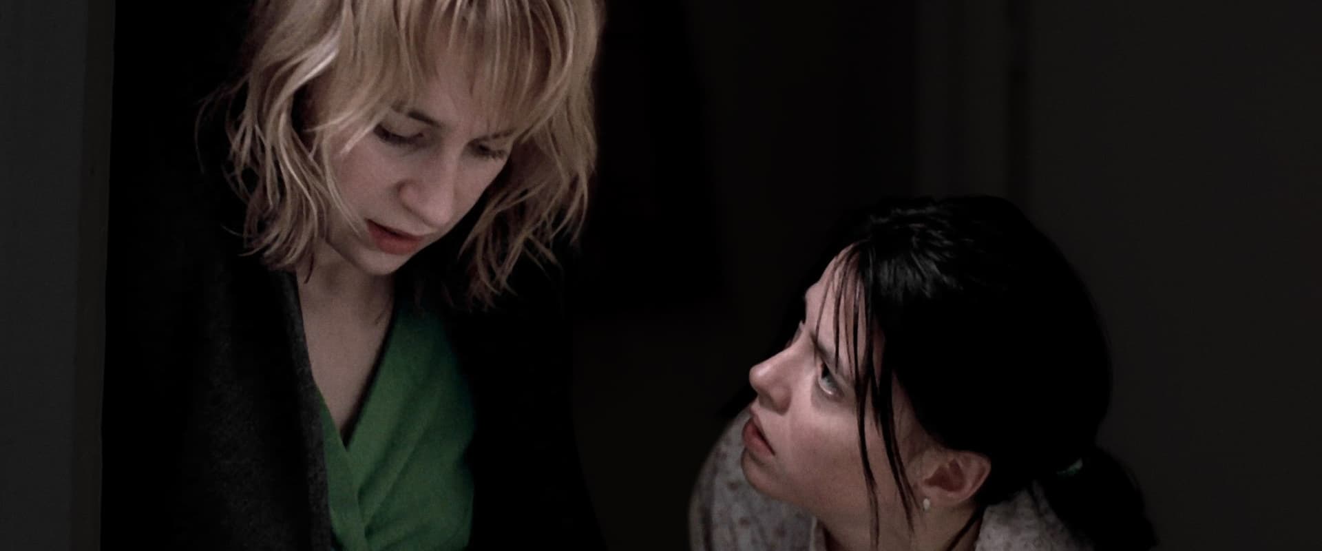 دانلود فیلم 4 Months, 3 Weeks and 2 Days 2007 (۴ ماه، ۳ هفته و ۲ روز 2007) بدون سانسور با زیرنویس فارسی