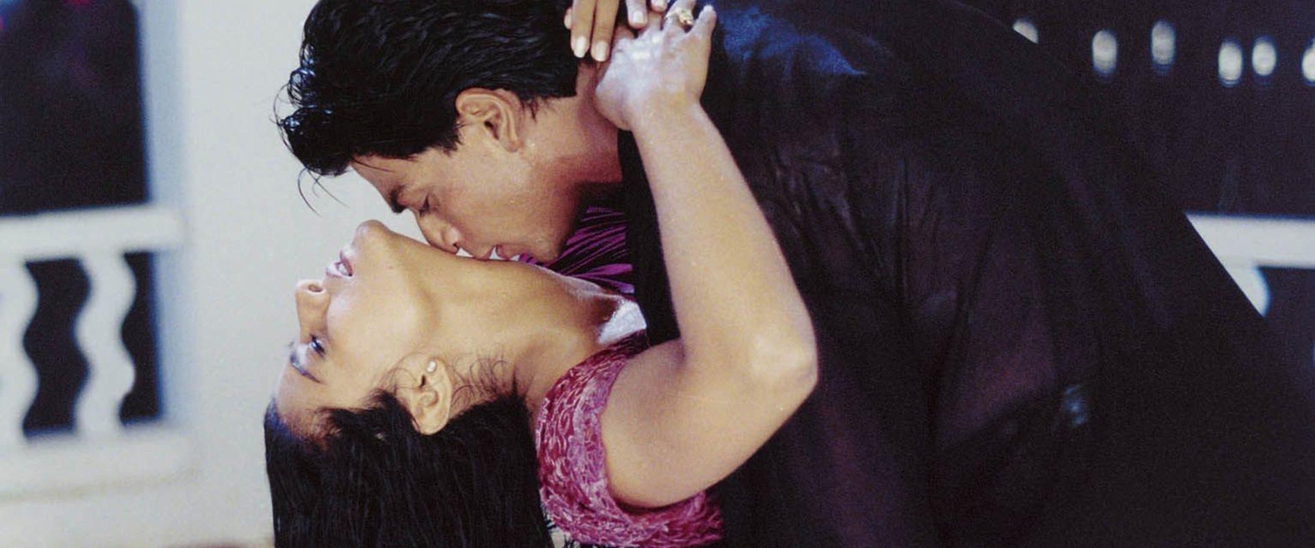 دانلود فیلم Kuch Kuch Hota Hai 1998 (یه چیزی می‌شه 1998) بدون سانسور با زیرنویس فارسی