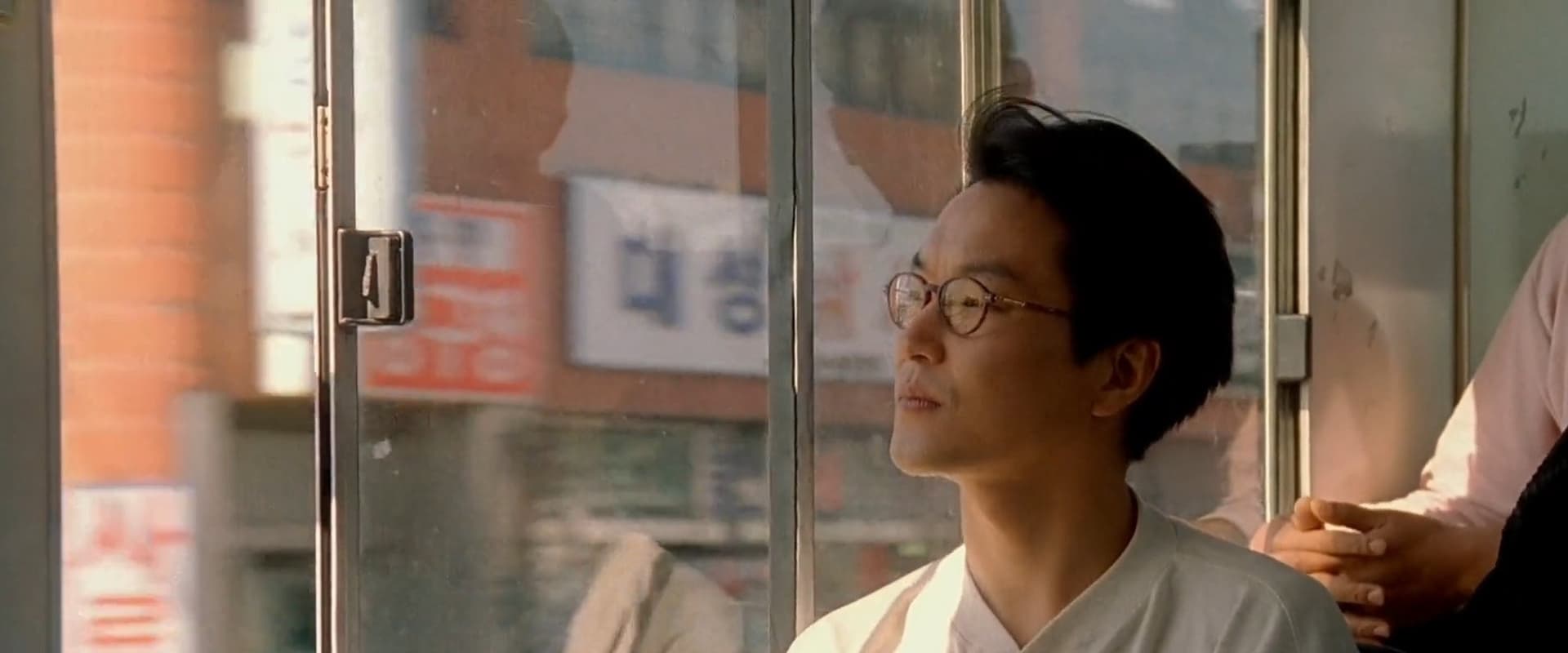 دانلود فیلم Christmas in August 1998 (کریسمس در آگوست 1998) بدون سانسور با زیرنویس فارسی