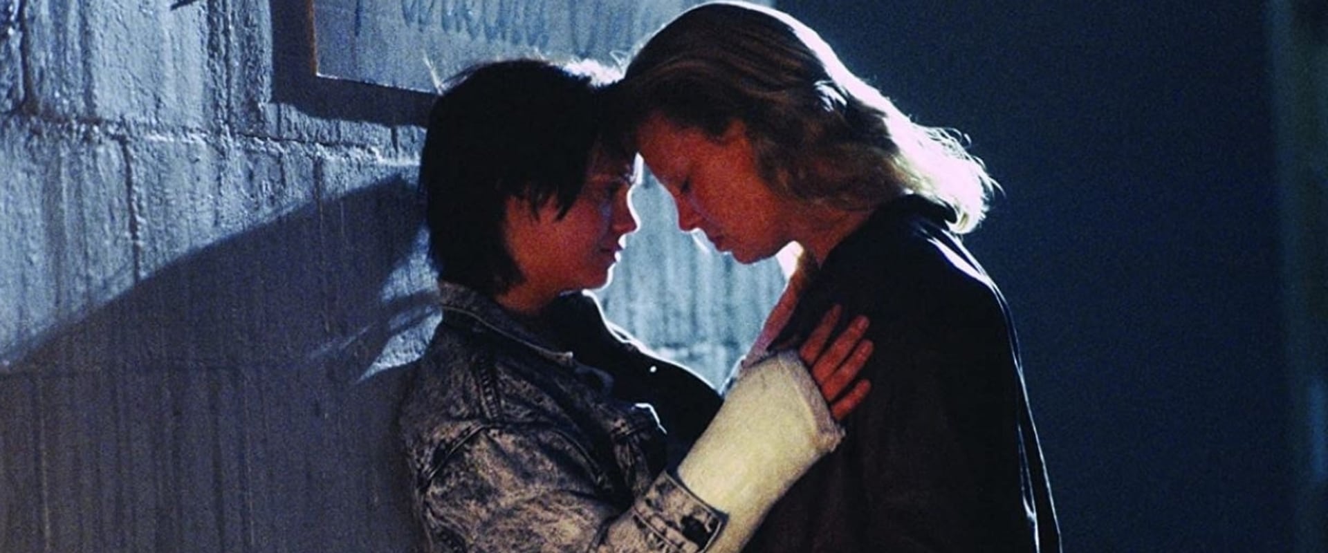 دانلود فیلم Monster 2003 (هیولا 2003) بدون سانسور با زیرنویس فارسی