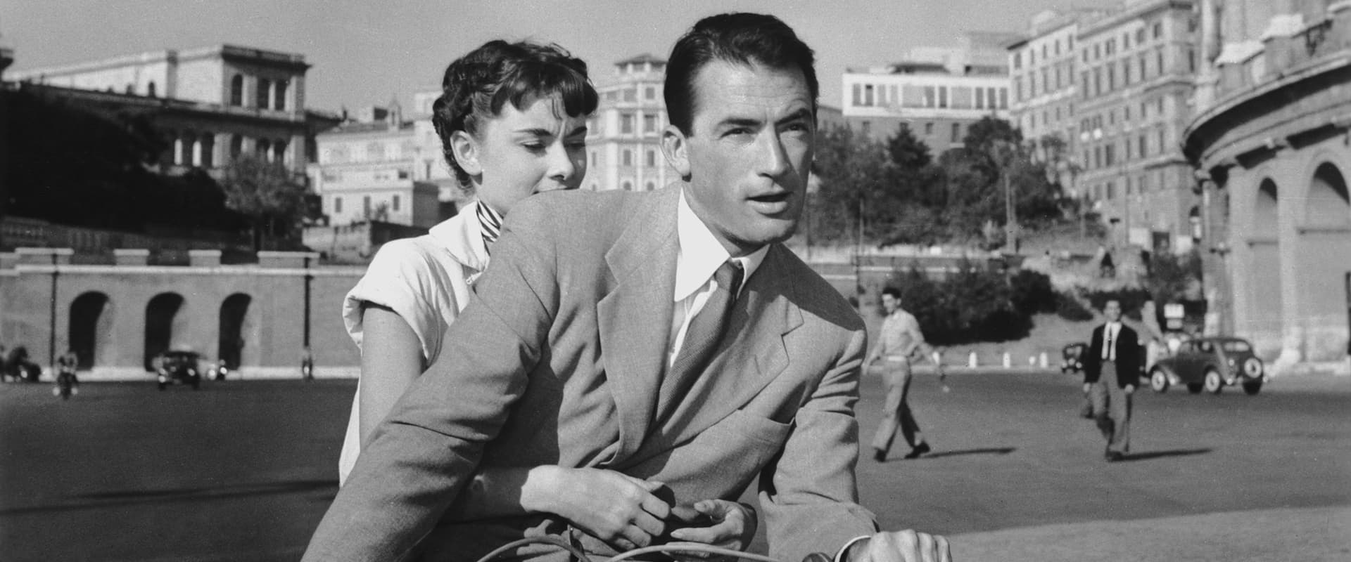 دانلود فیلم Roman Holiday 1953 (تعطیلات رمی 1953) بدون سانسور با زیرنویس فارسی