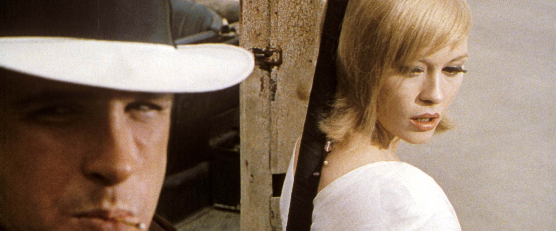 دانلود فیلم Bonnie and Clyde 1967 (بانی و کلاید 1967) بدون سانسور با زیرنویس فارسی