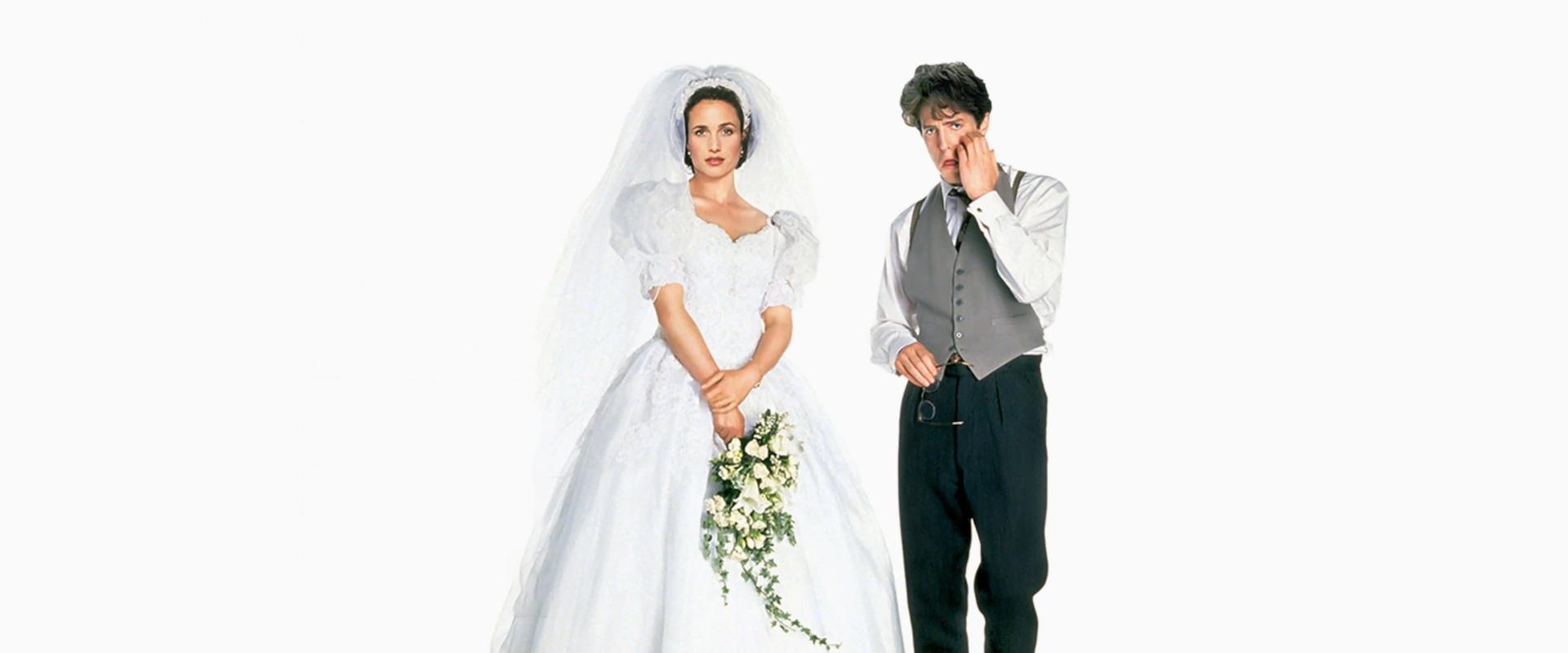دانلود فیلم Four Weddings and a Funeral 1994 (چهار عروسی و یک تشییع جنازه 1994) بدون سانسور با زیرنویس فارسی