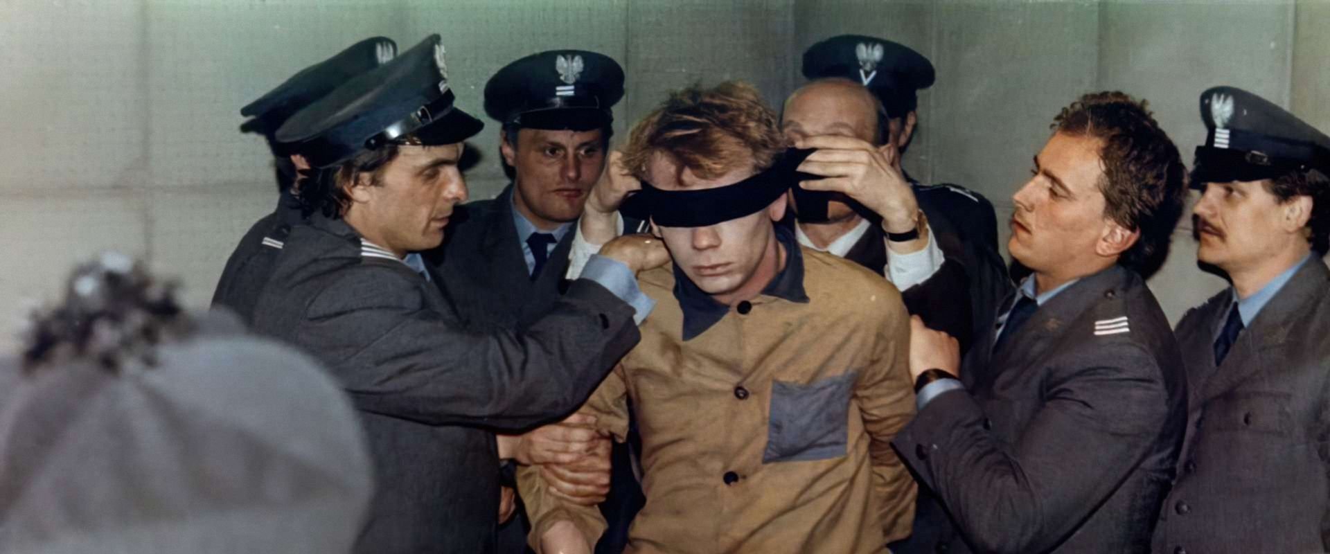 دانلود فیلم A Short Film About Killing 1988 (فیلمی کوتاه درباره کشتن 1988) بدون سانسور با زیرنویس فارسی