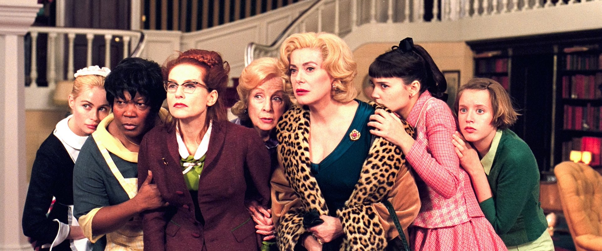 دانلود فیلم 8 Women 2002 (۸ زن 2002) بدون سانسور با زیرنویس فارسی