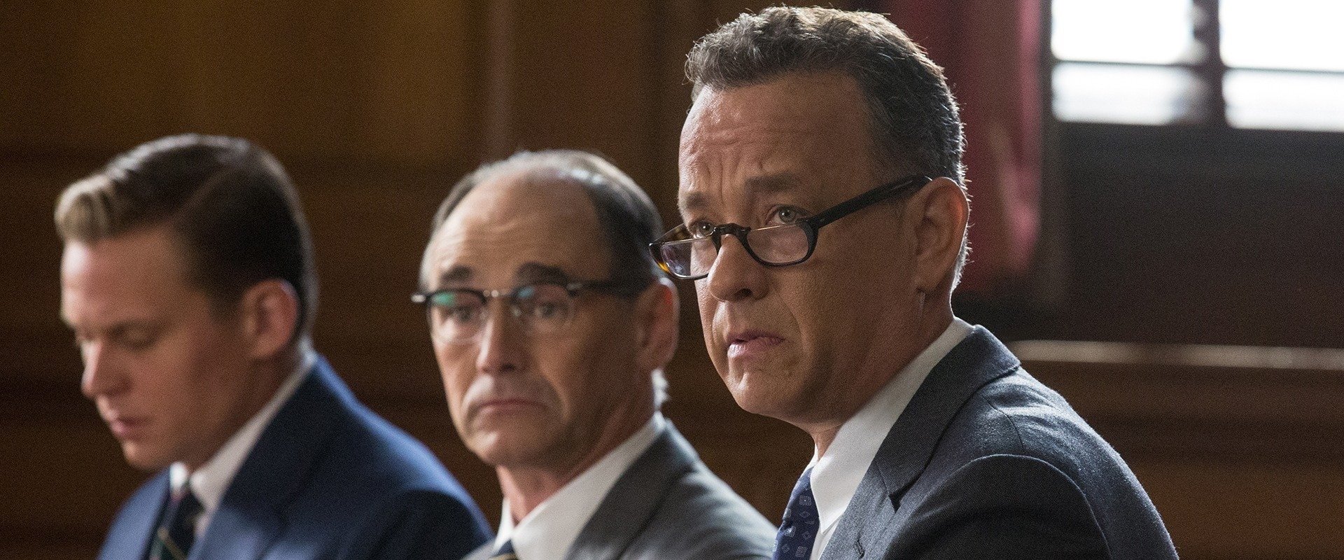دانلود فیلم Bridge of Spies 2015 (پل جاسوس‌ها 2015) بدون سانسور با زیرنویس فارسی