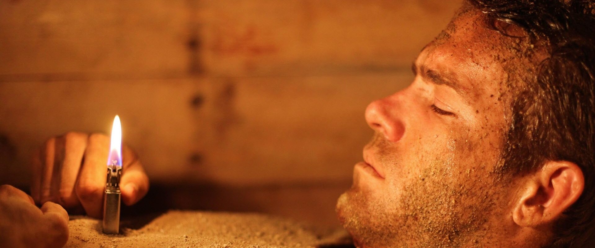 دانلود فیلم Buried 2010 (مدفون 2010) بدون سانسور با زیرنویس فارسی