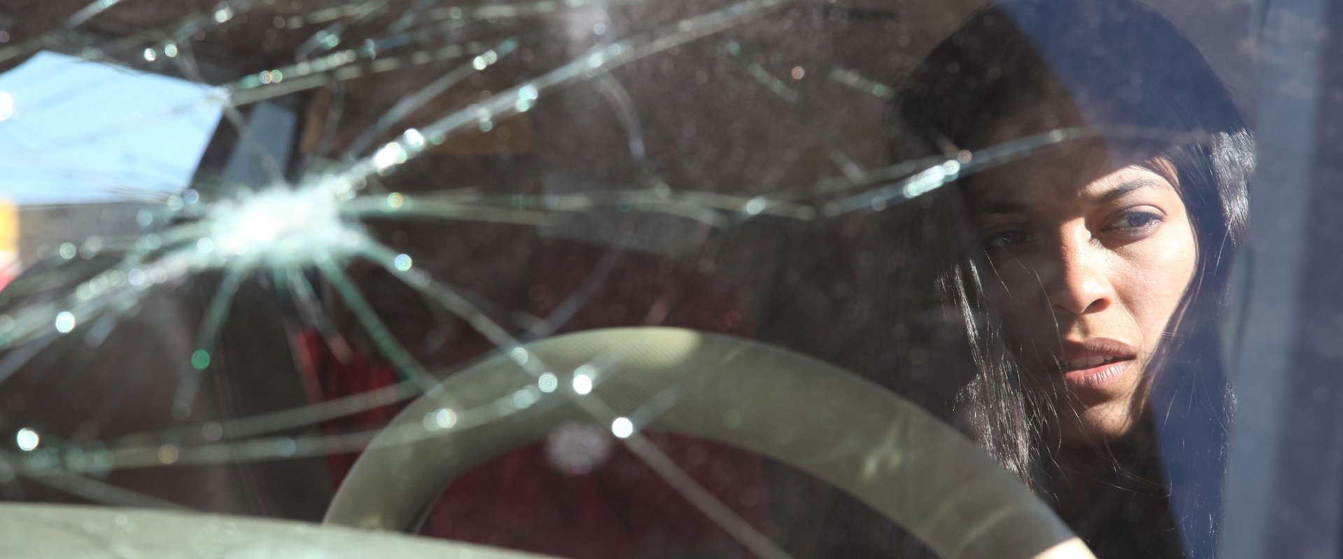 دانلود فیلم Miss Bala 2011 (میس بالا 2011) بدون سانسور با زیرنویس فارسی