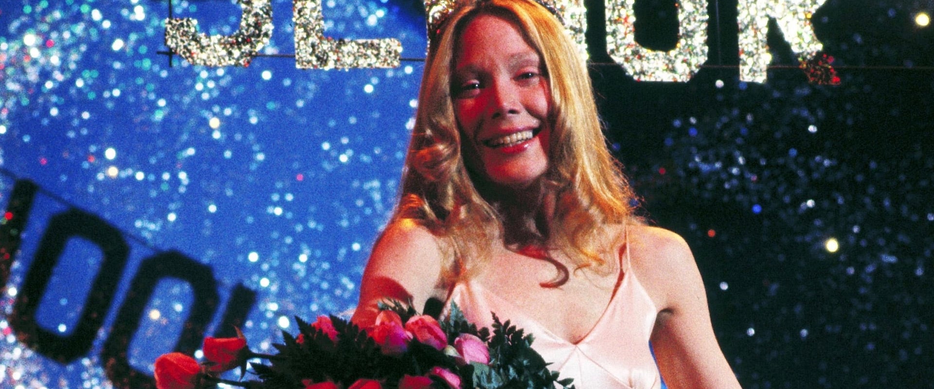 دانلود فیلم Carrie 1976 (کری 1976) بدون سانسور با زیرنویس فارسی