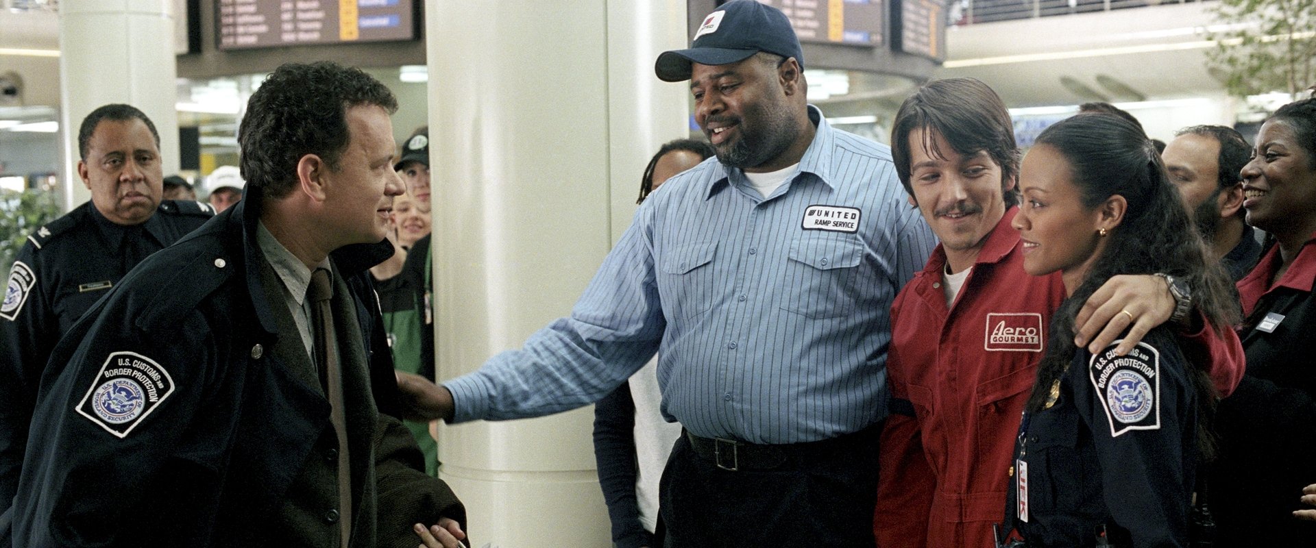 دانلود فیلم The Terminal 2004 (ترمینال 2004) بدون سانسور با زیرنویس فارسی