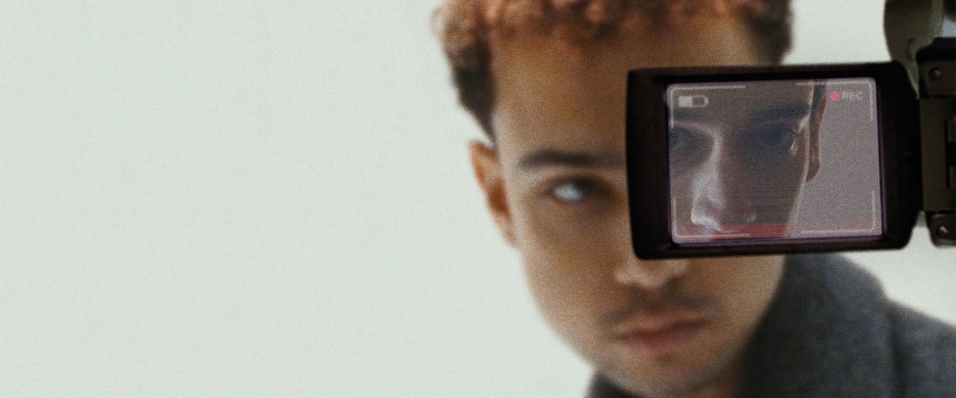 دانلود فیلم Lurker 2025 (کمین کننده 2025) بدون سانسور با زیرنویس فارسی